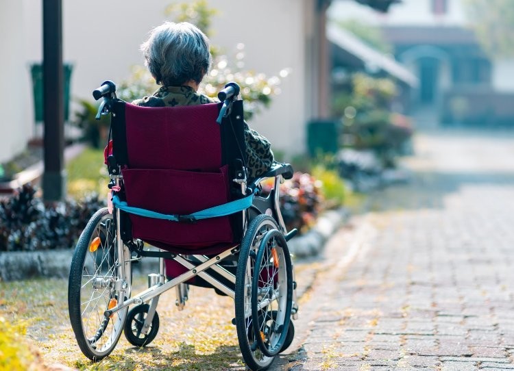 Cómo cuidar a una persona con Alzheimer